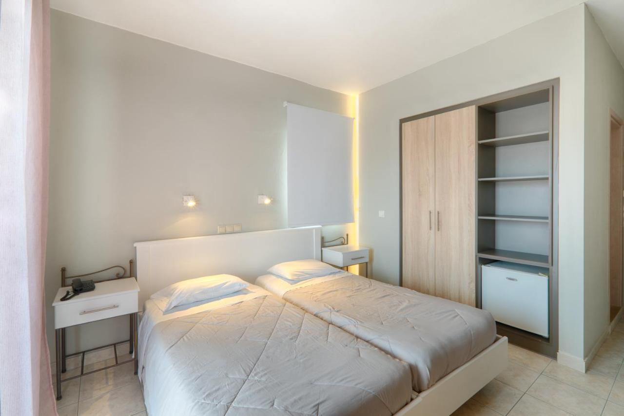 Louvre Hotel Gouvia Eksteriør billede